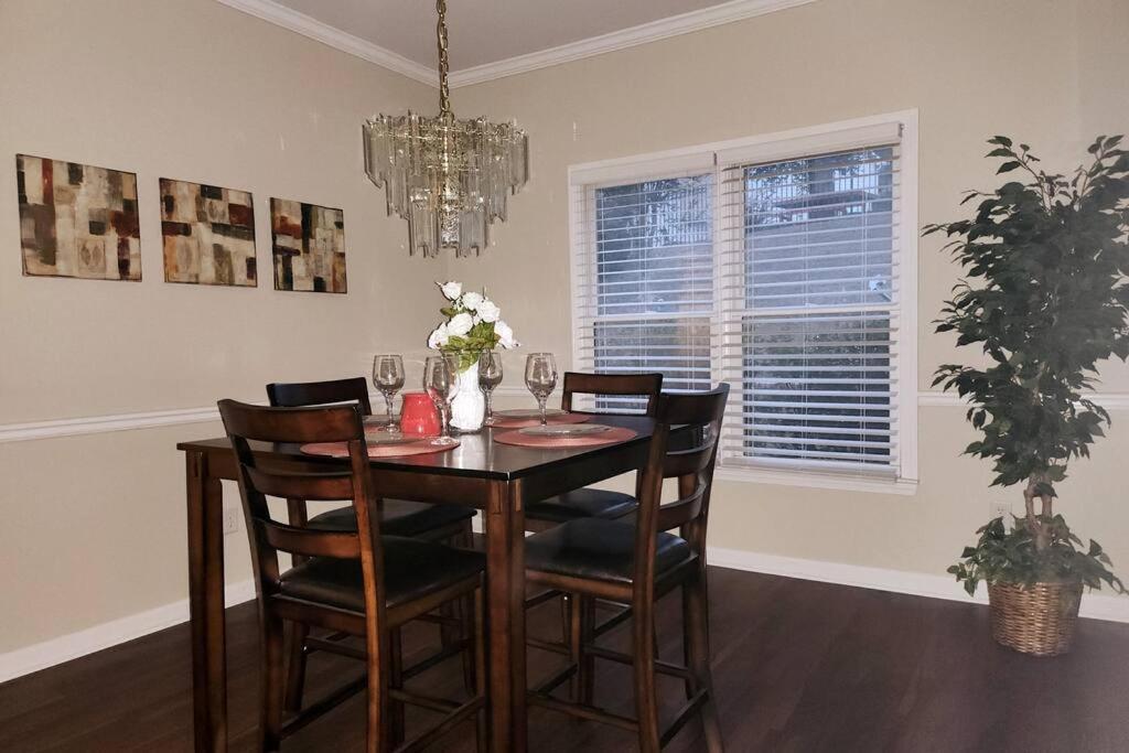 2,298Sqft-King Bed-Bbq-Gbps-W/D Villa Snellville Bagian luar foto